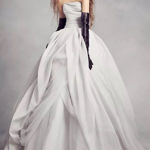 Vera Wang organza wedding dress ballgown sterling